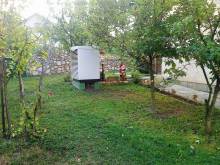 Slika prikazuje zunanjo enoto toplotne črpalke Vaillant zrak/voda 10 kW